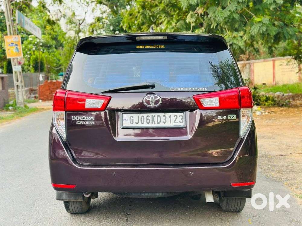 Toyota Innova Crysta 2.4 V, 2016, Diesel