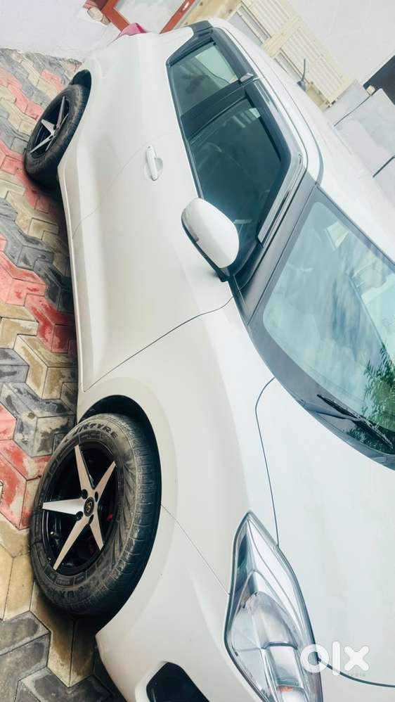 Maruti Swift Petrol 2023
