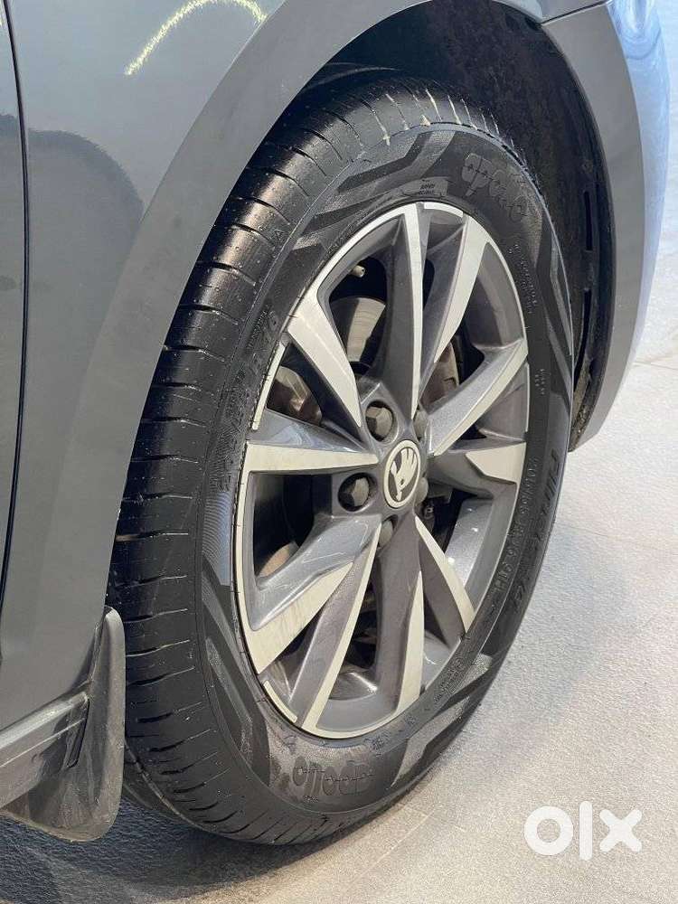 Skoda Slavia 1.0 Tsi Style, 2022, Petrol