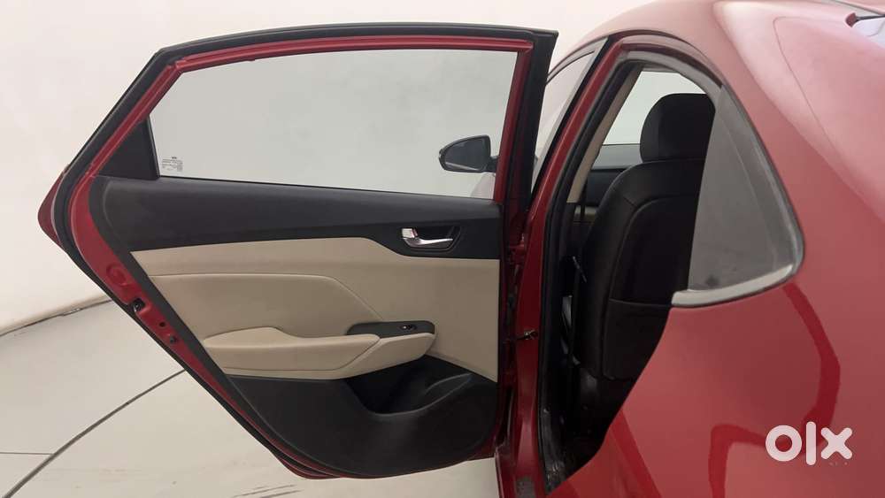 Hyundai Verna 1.5 Sx (o) Vtvt Ivt, 2021, Petrol
