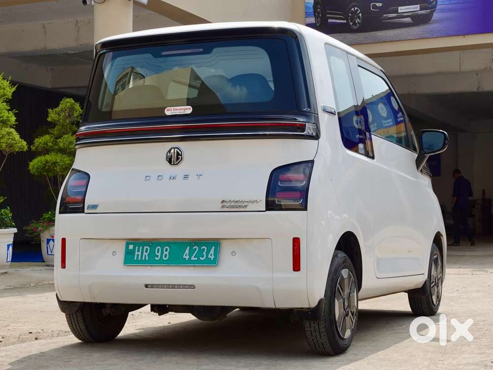 Mg Comet Ev Play, 2023, Petrol