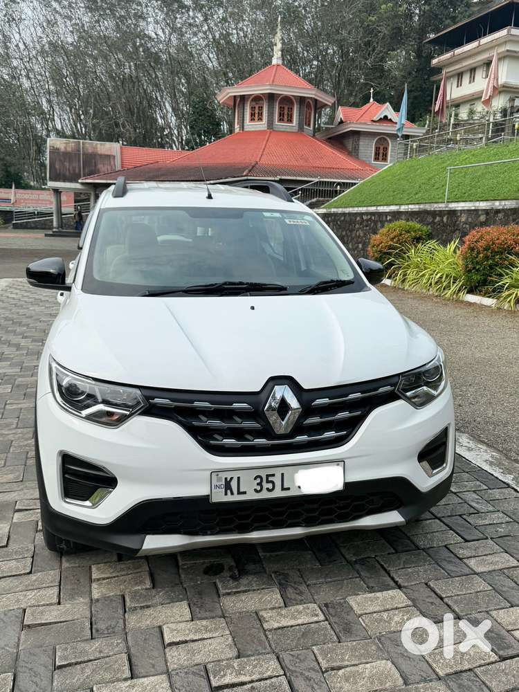 Renault Triber Rxz, 2022, Petrol