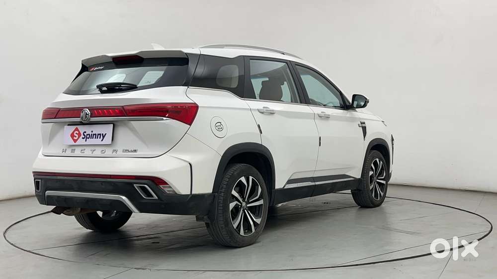 Mg Hector Plus Savvy Pro 1.5 Turbo Petrol Cvt 6 Str, 2023, Petrol