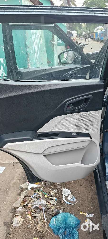 Mahindra Xuv300 2022 Diesel 28000 Km Driven