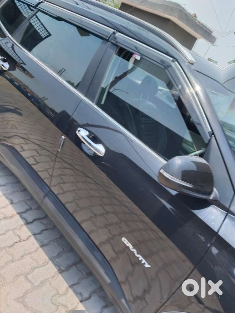 Kia Carens Gravity Edition ( Sunroof)