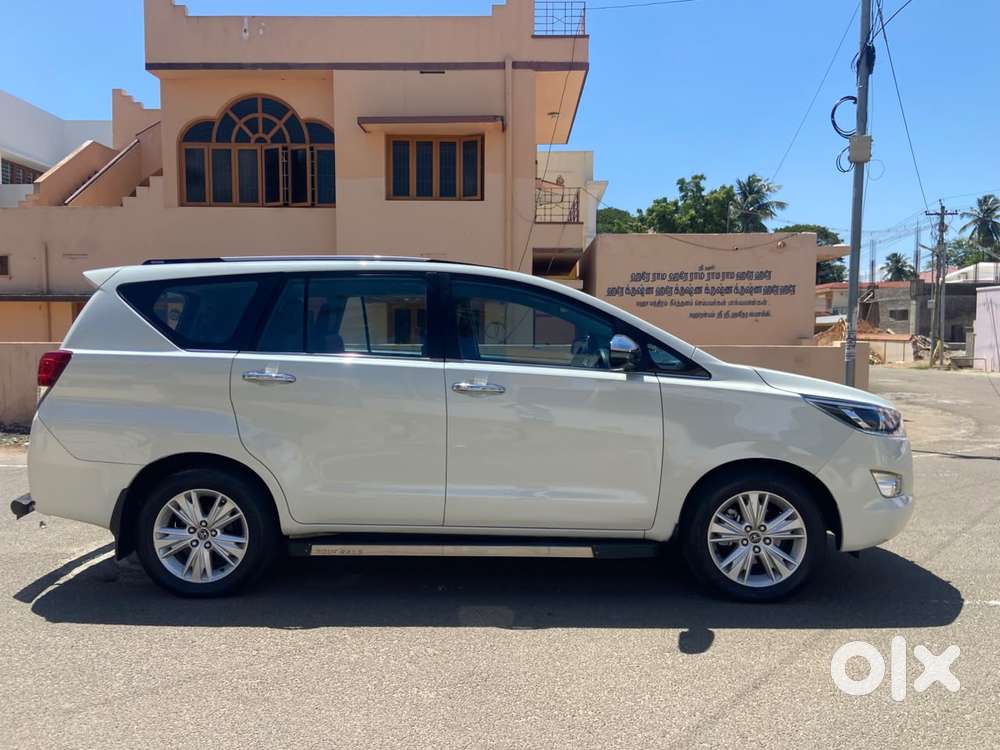 Toyota Innova Crysta 2.8z Automatic, 2018, Diesel