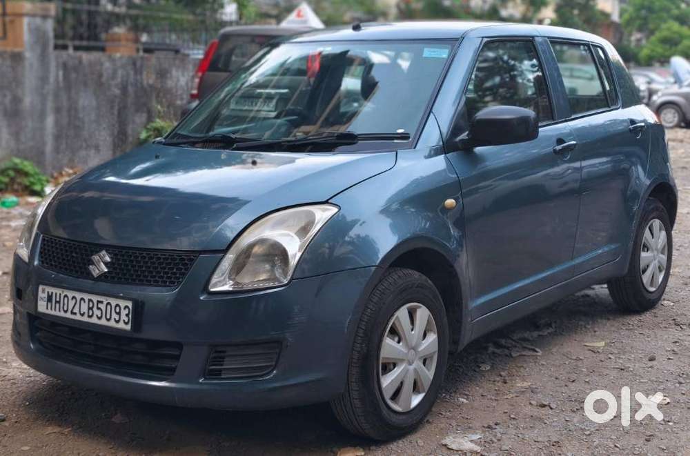 Maruti Suzuki Swift Lxi Bsiv, 2011, Petrol