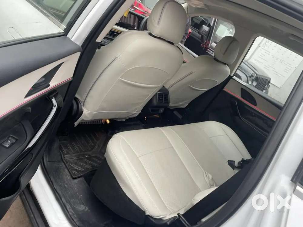 Mahindra Xuv700 2022 Petrol 13000 Km Driven