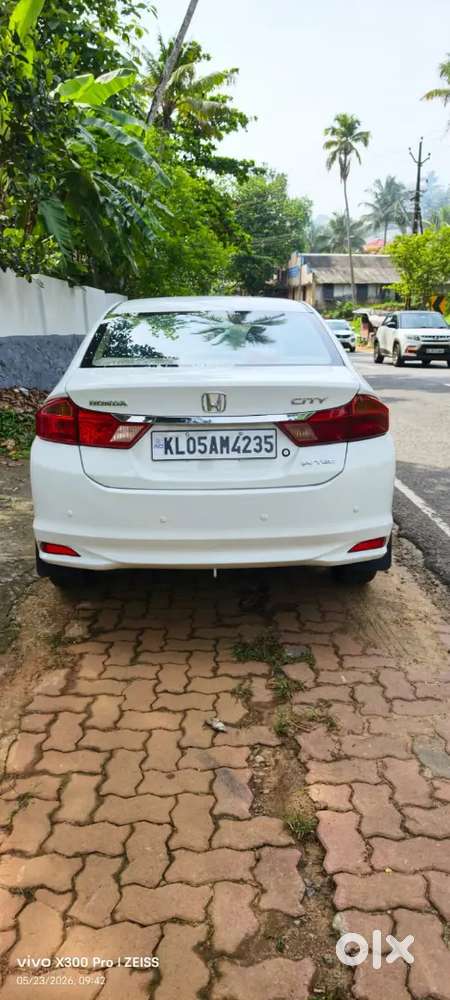 2015 December Single Owner Well Maintained
