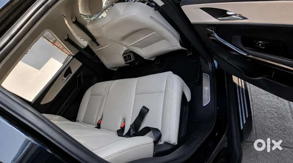 Mahindra Xuv700 2023(nov) Year Model