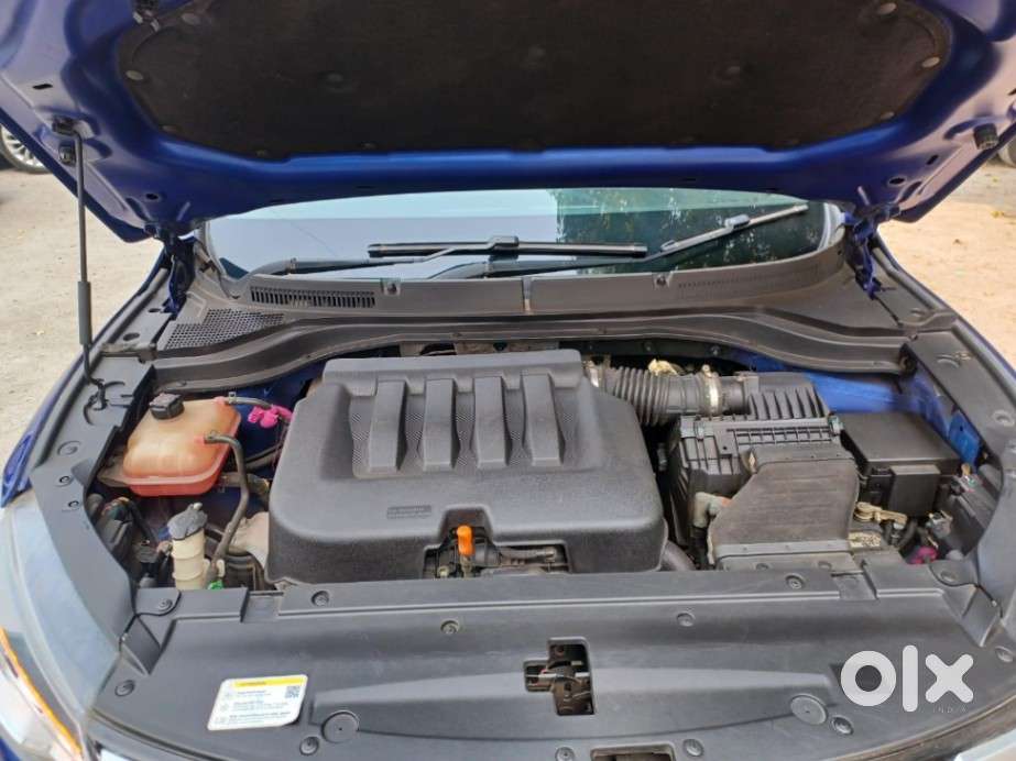 Mahindra Xuv700 2.0 Ax 7 Petrol At Luxury Pack Str, 2022, Petrol