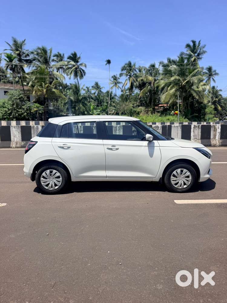 Maruti Suzuki Swift Vxi, 2025, Petrol