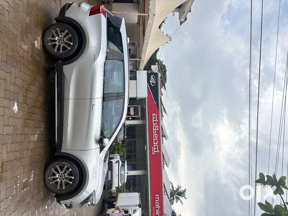 Mahindra Xuv700 2023 Ax7l, Amt, Ppf