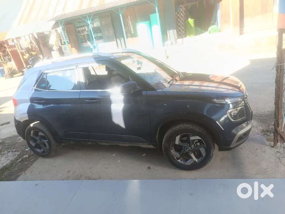 Hyundai Venue S +  2022 Petrol 52000 Km Driven