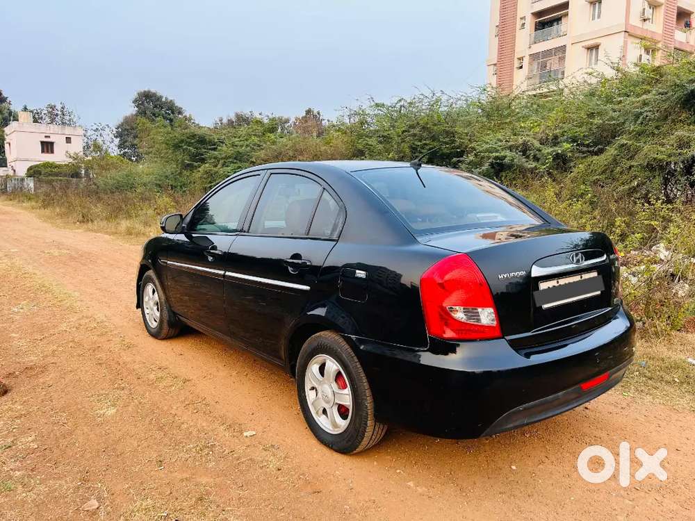 Hyundai Verna 2010 Model