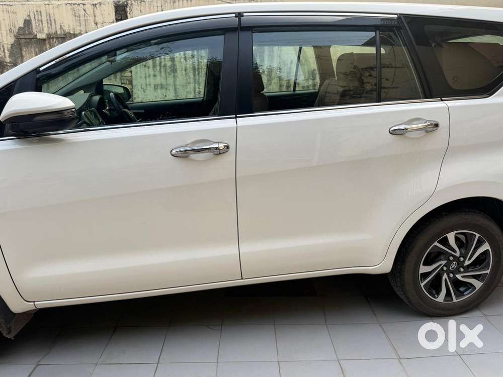Toyota Innova Crysta 2023 Diesel Well Maintained Only 48000 Km Driven