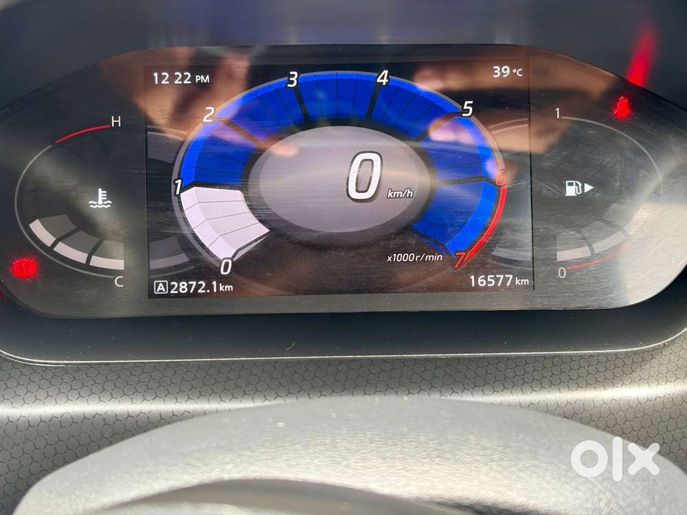 Nissan Magnite 1.0 Xv Premium, 2023, Petrol