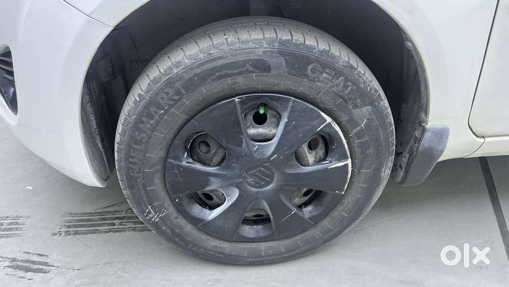 Maruti Suzuki Ritz Vxi, 2014, Petrol