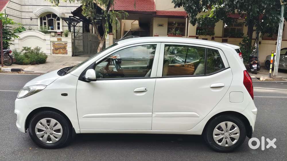 Hyundai i10 Sportz 1.2 Automatic Kappa2, 2011, Petrol