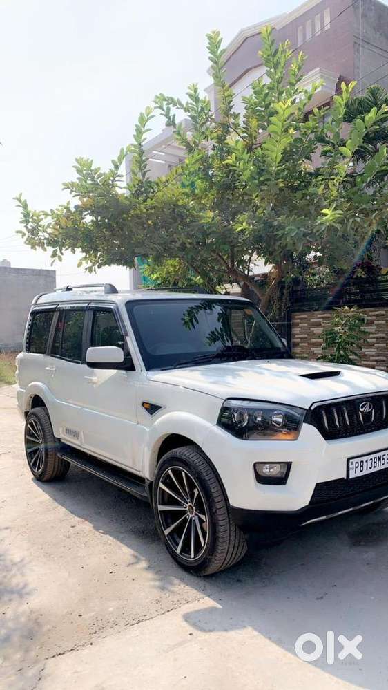 Mahindra Scorpio 2016 Diesel Well Maintained