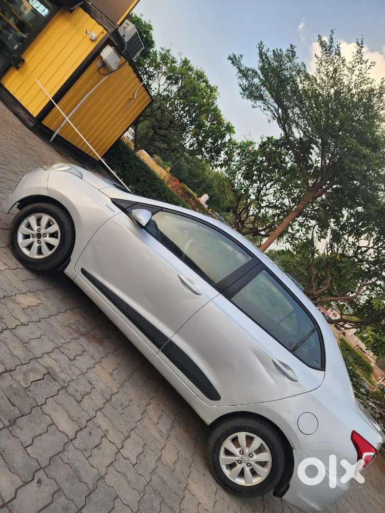 Hyundai Xcent 2015 Diesel Well Maintained Top Model
