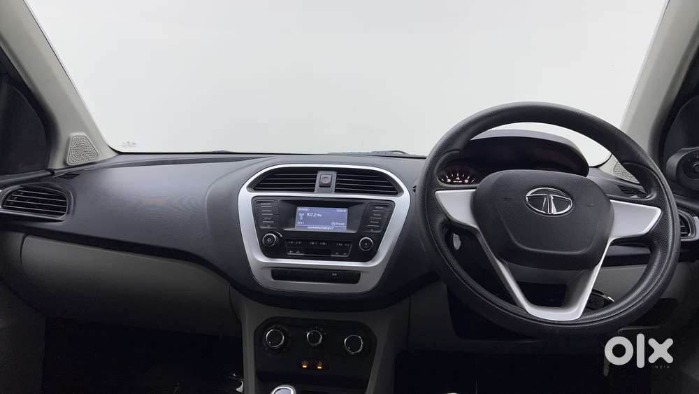 Tata Tiago 1.2 Revotron Xt, 2016, Petrol