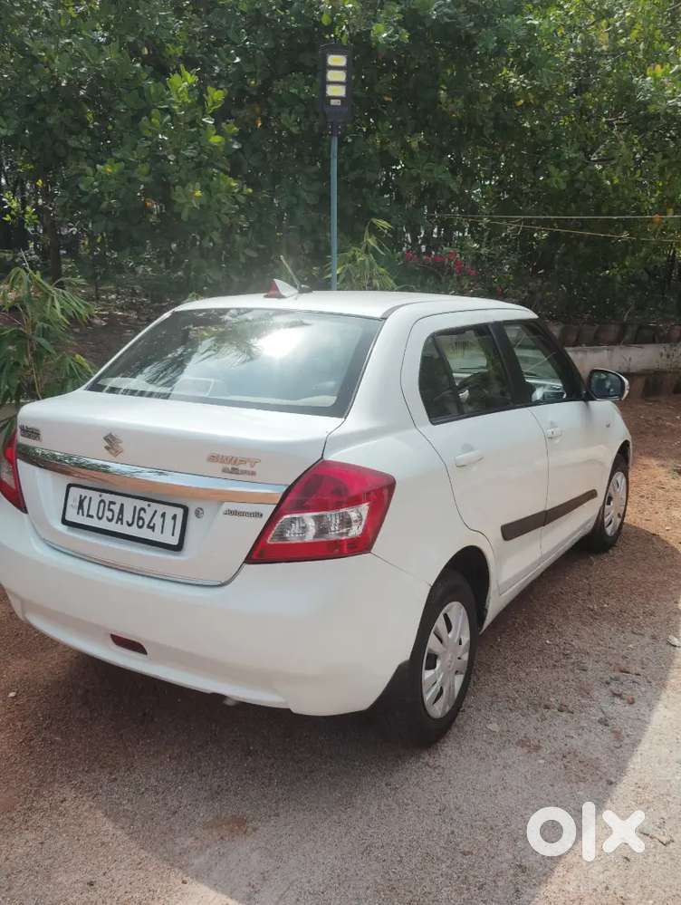 Automatic  Maruti Suzuki Swift Dzire 2014 Petrol89000km Driven