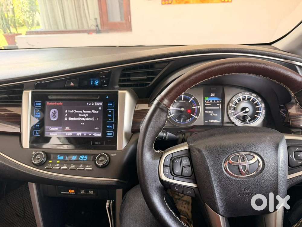 Toyota Innova Crysta 2018