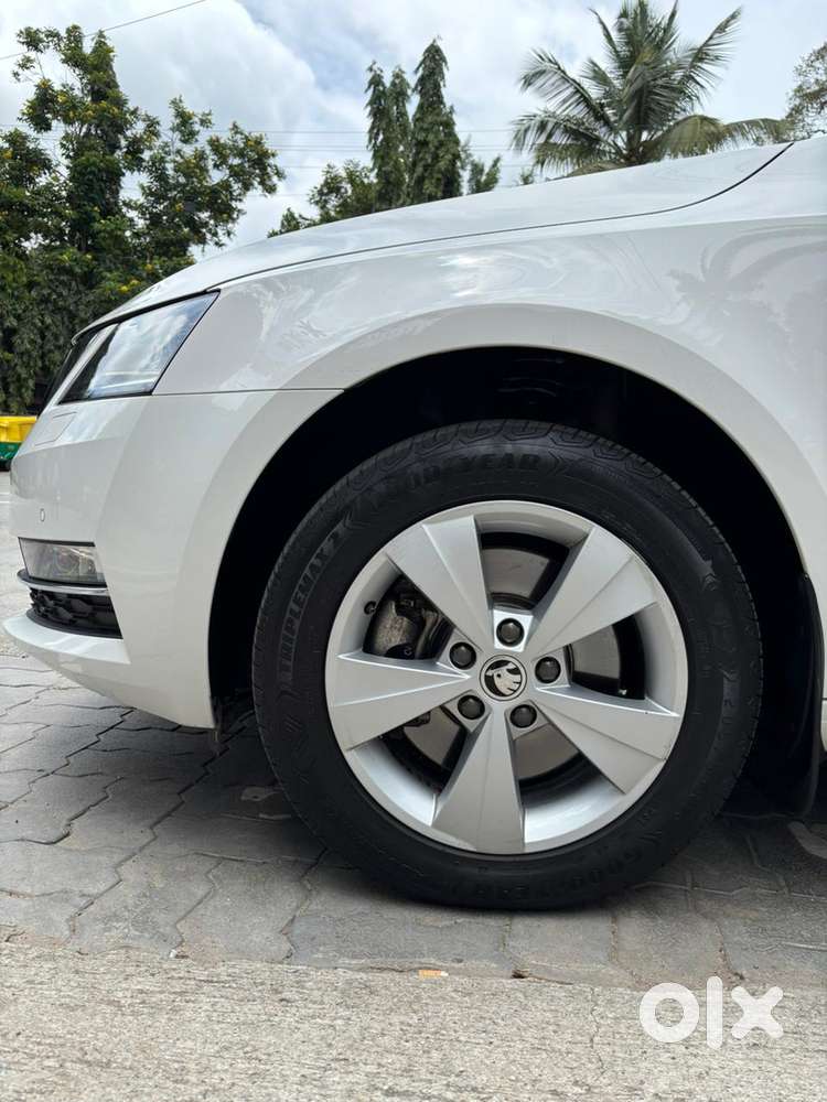 Skoda Octavia 1.8 Tsi At L K, 2018, Petrol