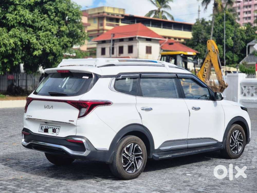 Kia Carens 1.4 Luxury 7 Str, 2022, Petrol