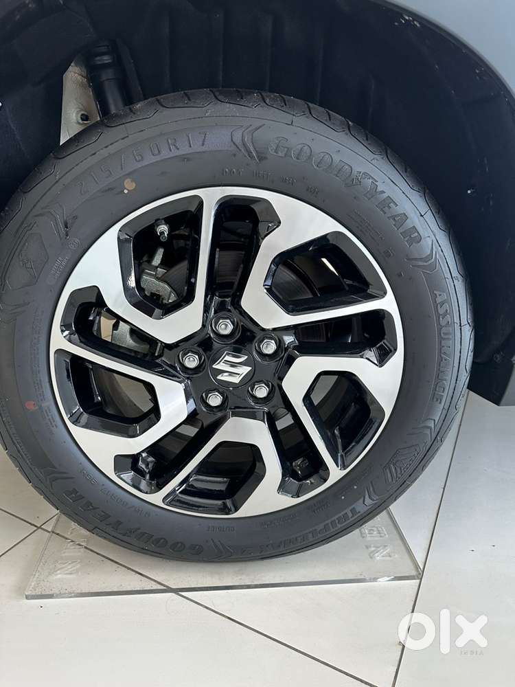 Maruti Suzuki Swift 2023 Petrol Well Maintained