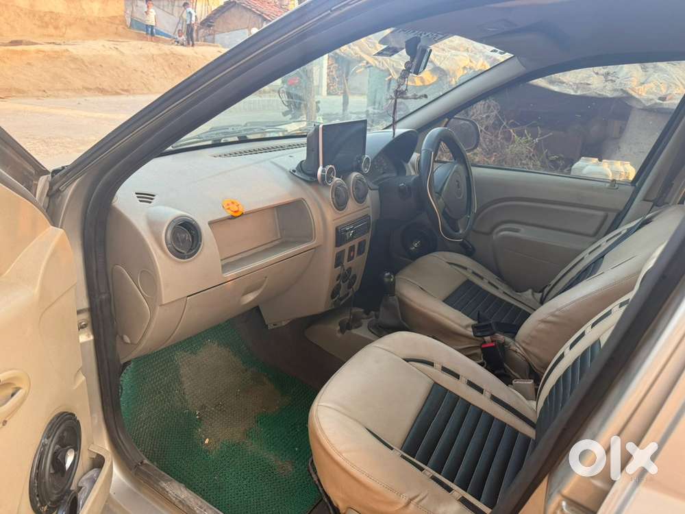 Renault Lodgy 2011 Diesel 150000 Km Driven