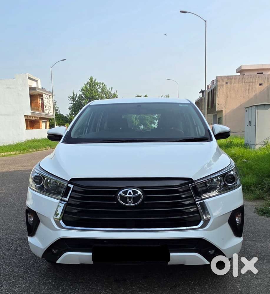 Toyota Innova Crysta 2.4 V 7 Str, 2022, Diesel