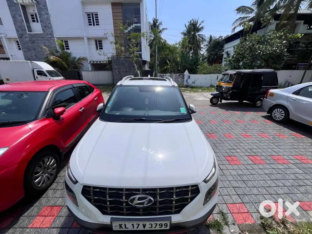 Hyundai Venue 2020 Petrol Good Condition