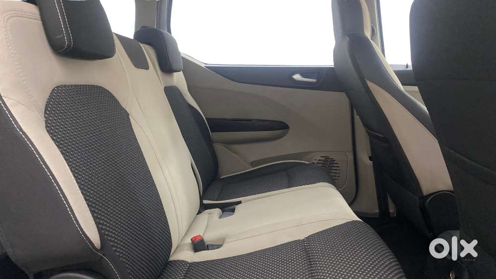 Renault Triber Rxz, 2020, Petrol