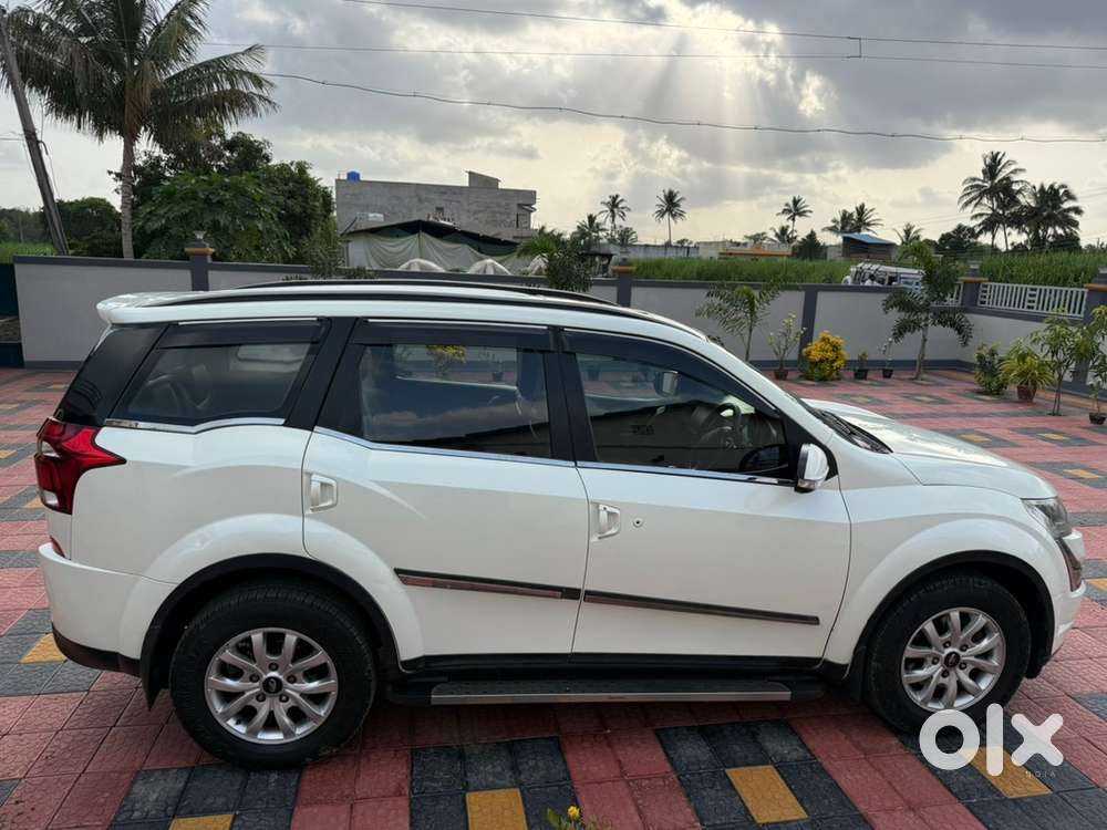Mahindra Xuv 500 W9