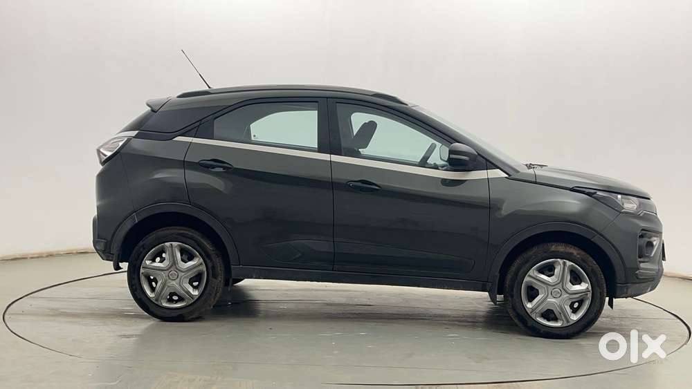 Tata Nexon 1.5 Revotorq Xm, 2022, Diesel