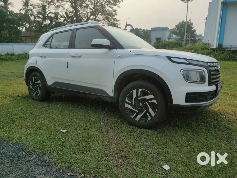 Hyundai Venue Life Time Tax
