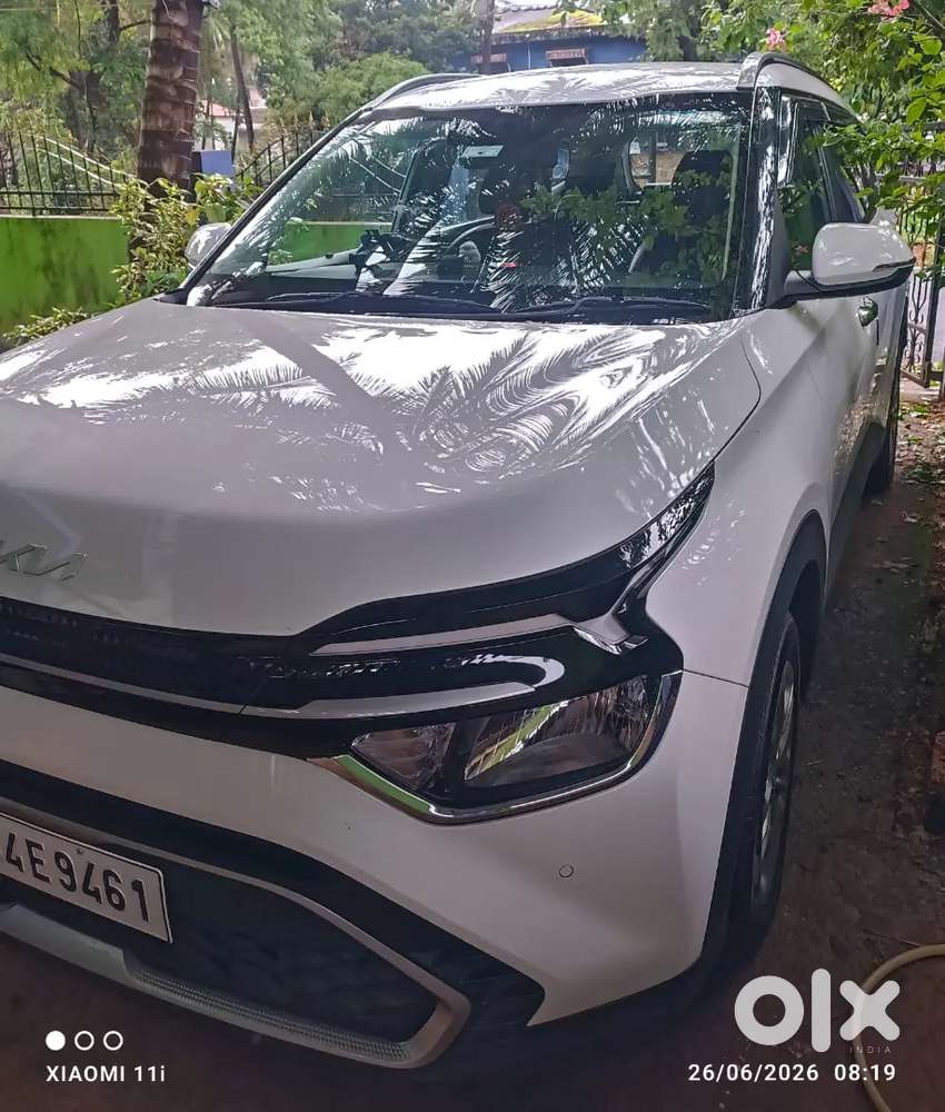 Kia Carens 2023 Petrol 18400 Km Driven