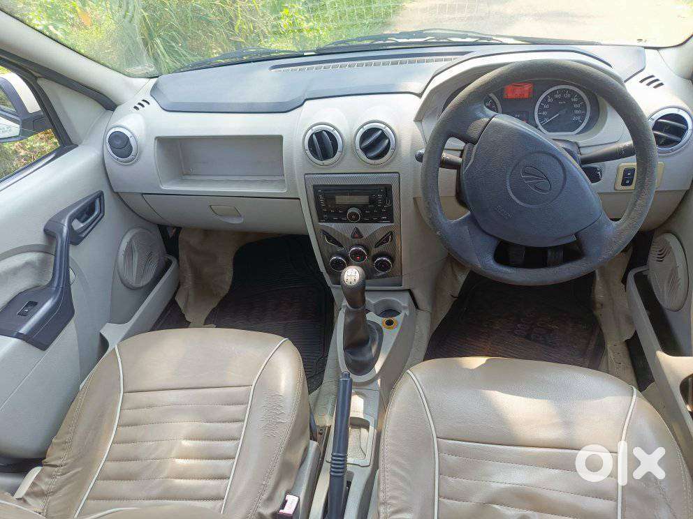 Mahindra Verito 1.5 D6, 2013, Petrol