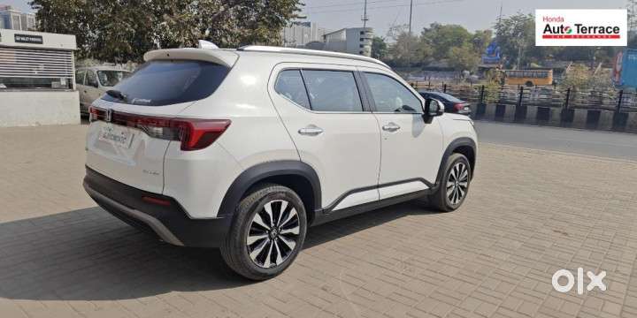Honda Elevate Zx Cvt, 2023, Petrol