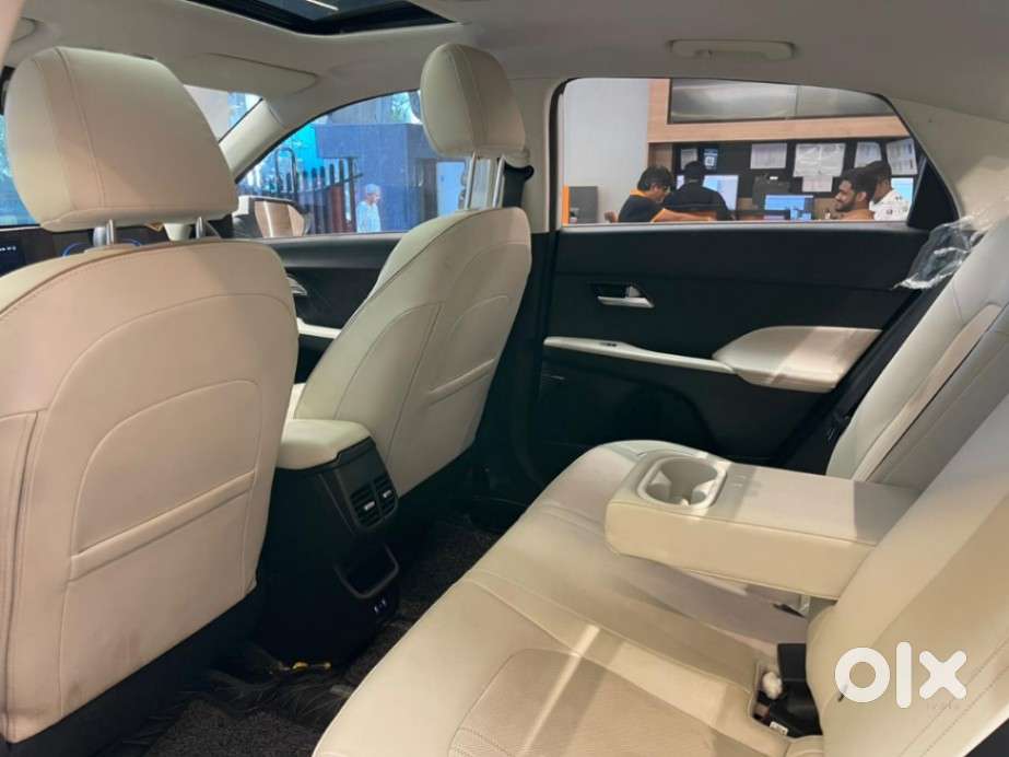 Hyundai Verna Sx 1.5 Petrol Ivt, 2013, Petrol