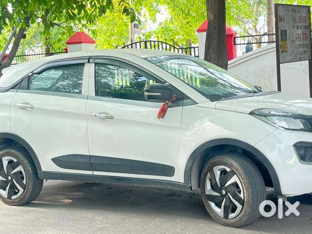Tata Nexon 2018 Diesel 78000 Km Full Insurance, Good Tyres