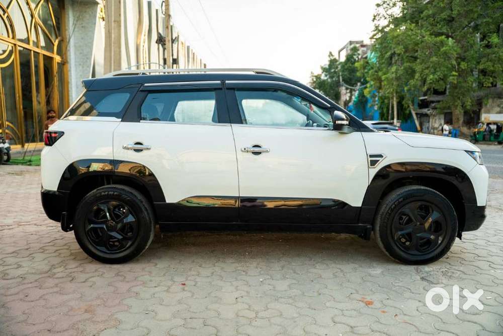 Maruti Suzuki Brezza 1.5 Vxi Smart Hybrid, 2024, Petrol