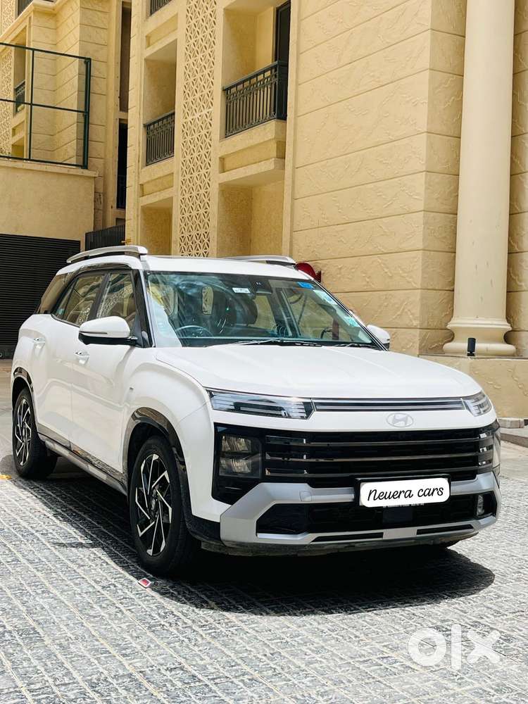 Hyundai Alcazar 2.0 Signature (o) Petrol At 7 Str, 2025, Petrol