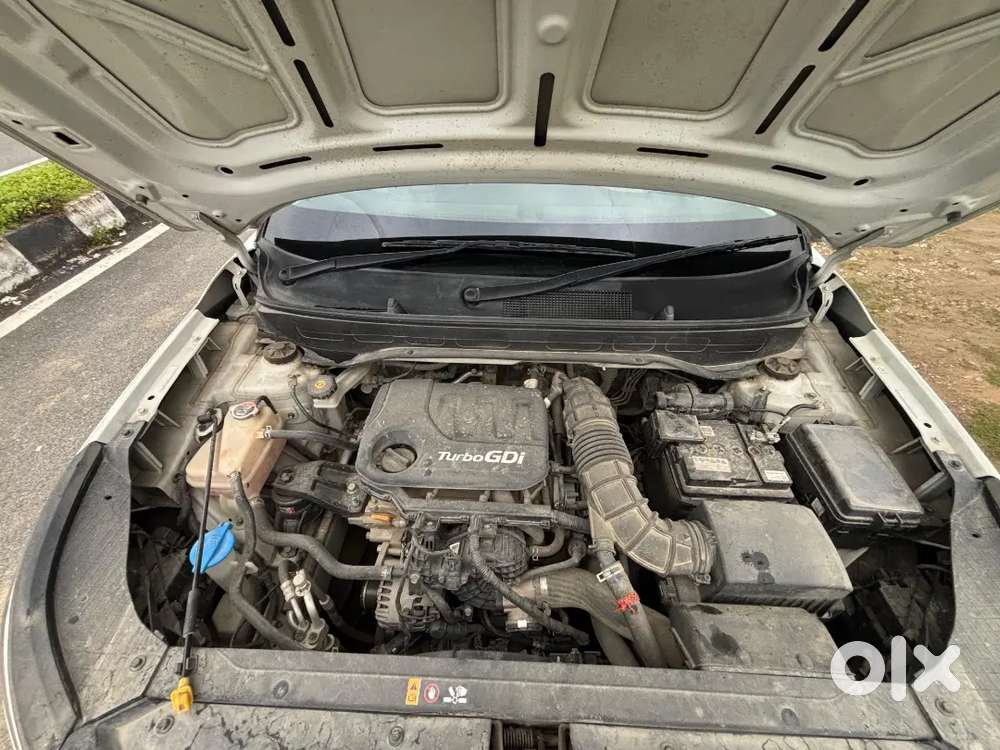 Hyundai Venue 2022 Petrol 30000 Km Driven
