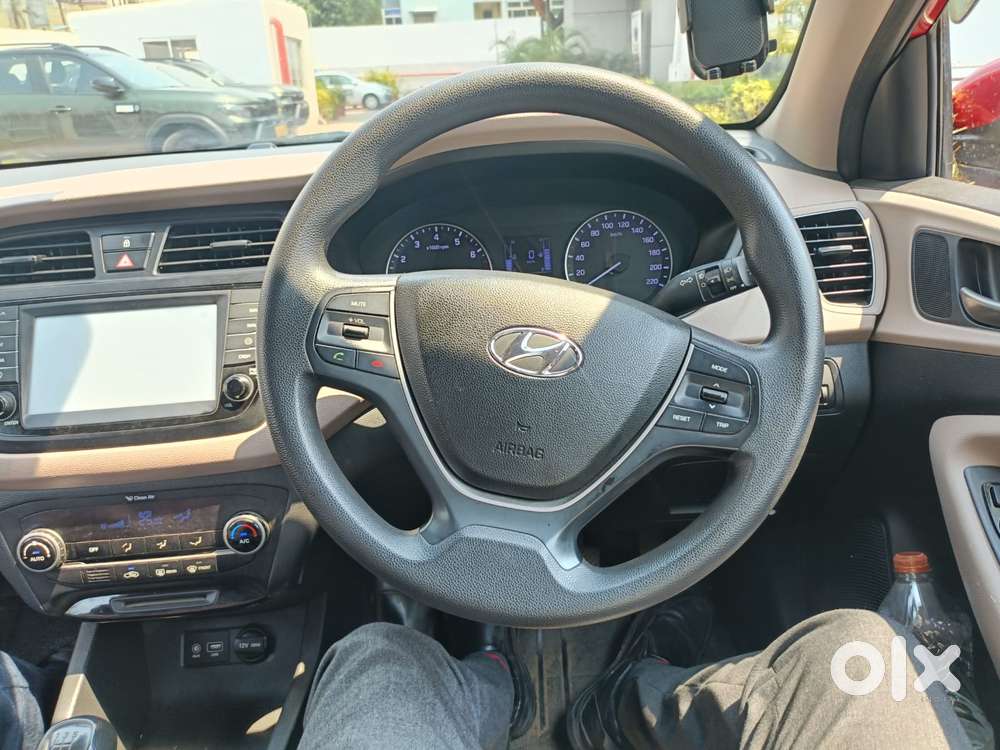 Hyundai I20 Petrol Asta, 2017, Petrol