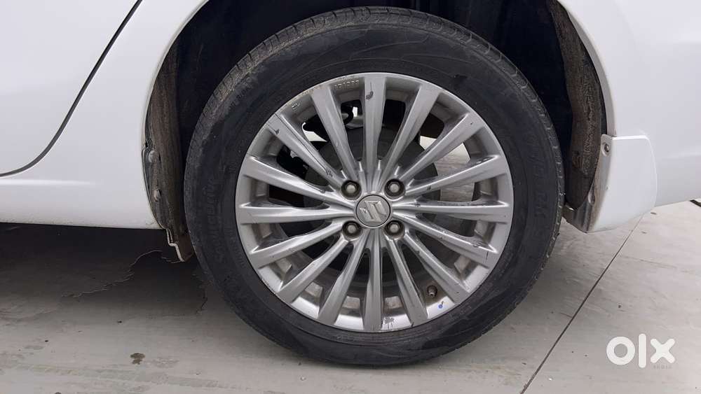 Maruti Suzuki Ciaz 1.5 Delta Shvs Mt, 2015, Diesel
