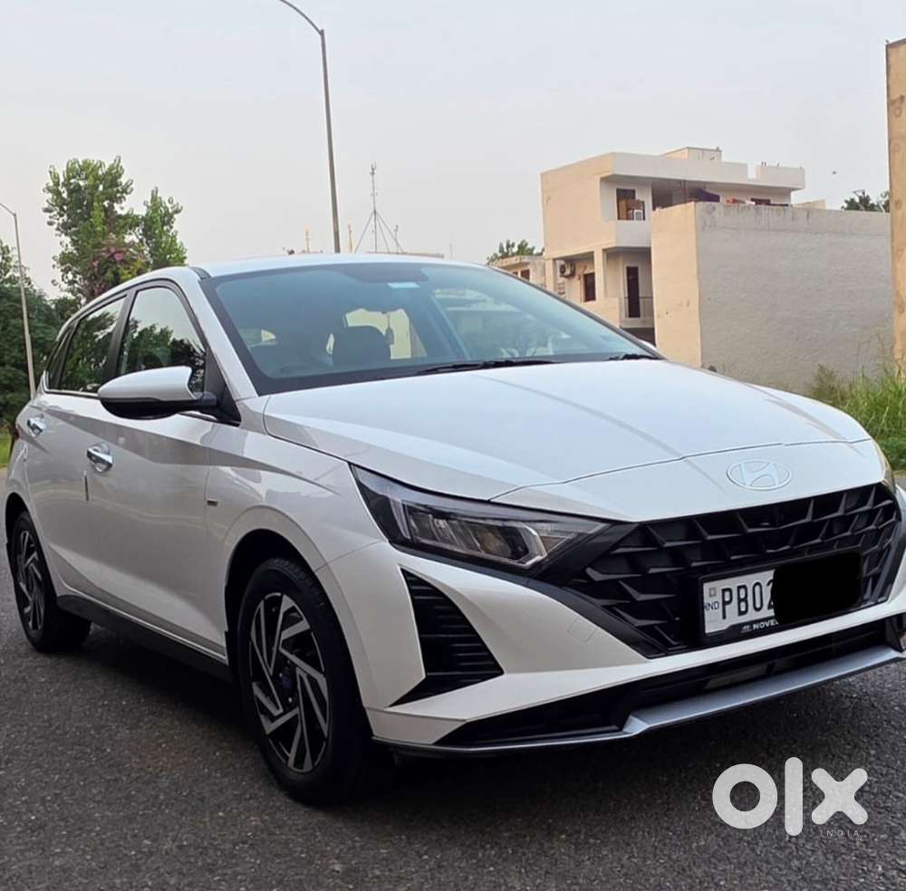 Hyundai I20 Asta (o) 1.2 Ivt, 2024, Petrol