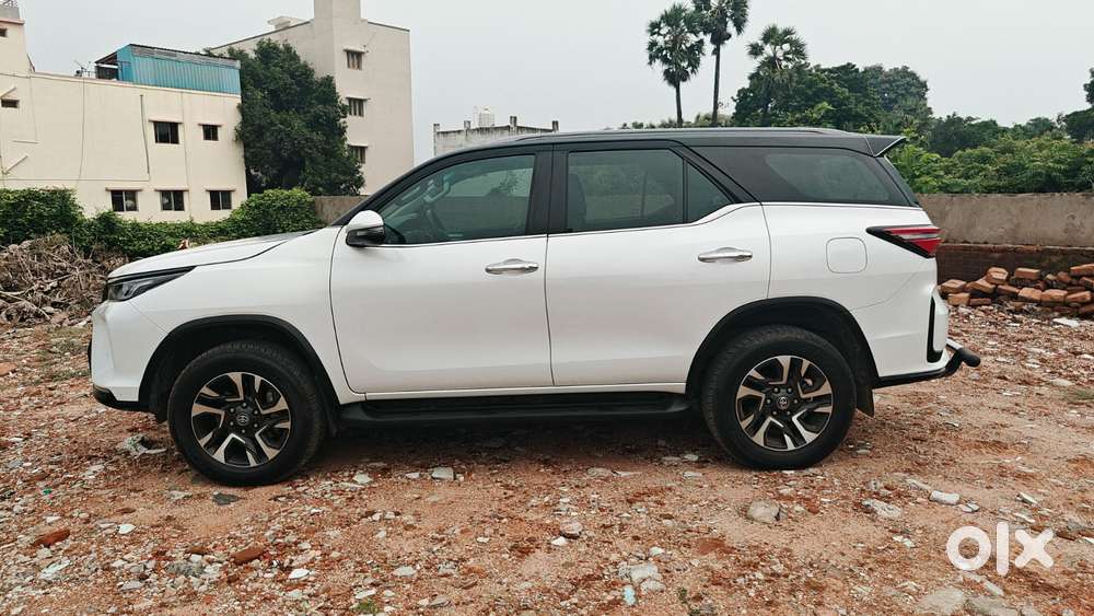 Toyota Fortuner Legender 4x2 At 2.8, 2023, Diesel